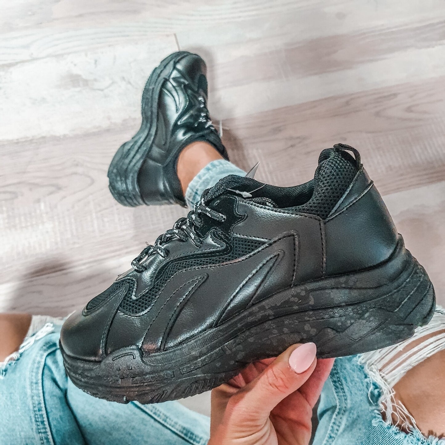 Sneaker  Black